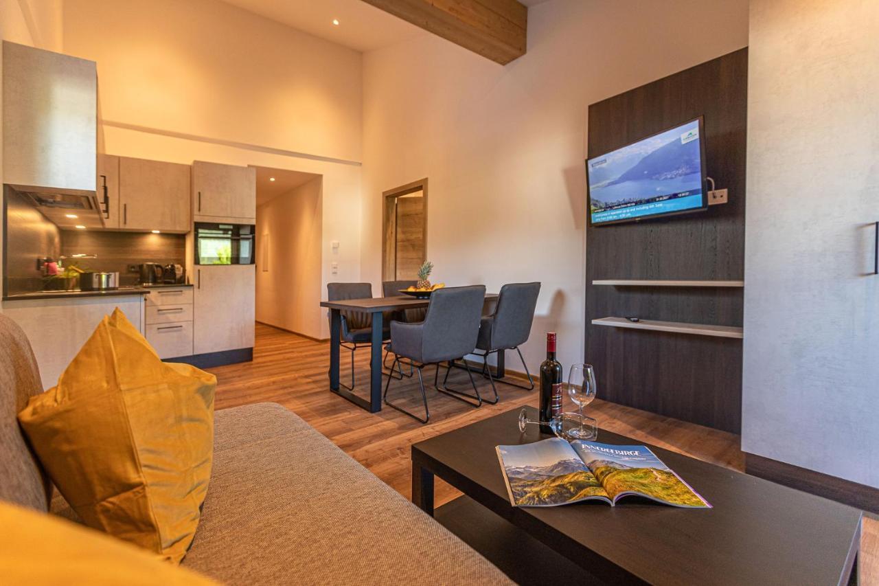 Tevini Boutique Suites By We Rent Zell am See Exterior foto