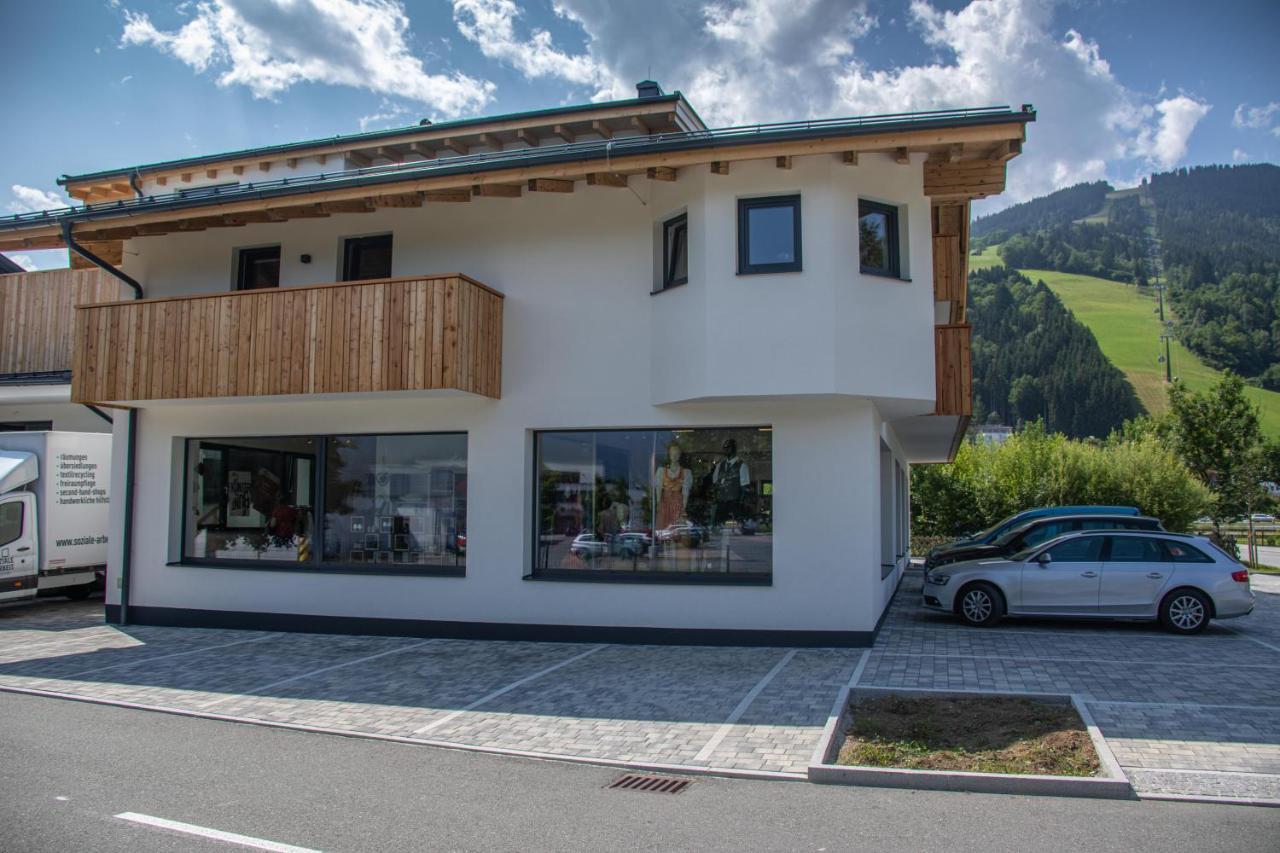 Tevini Boutique Suites By We Rent Zell am See Exterior foto