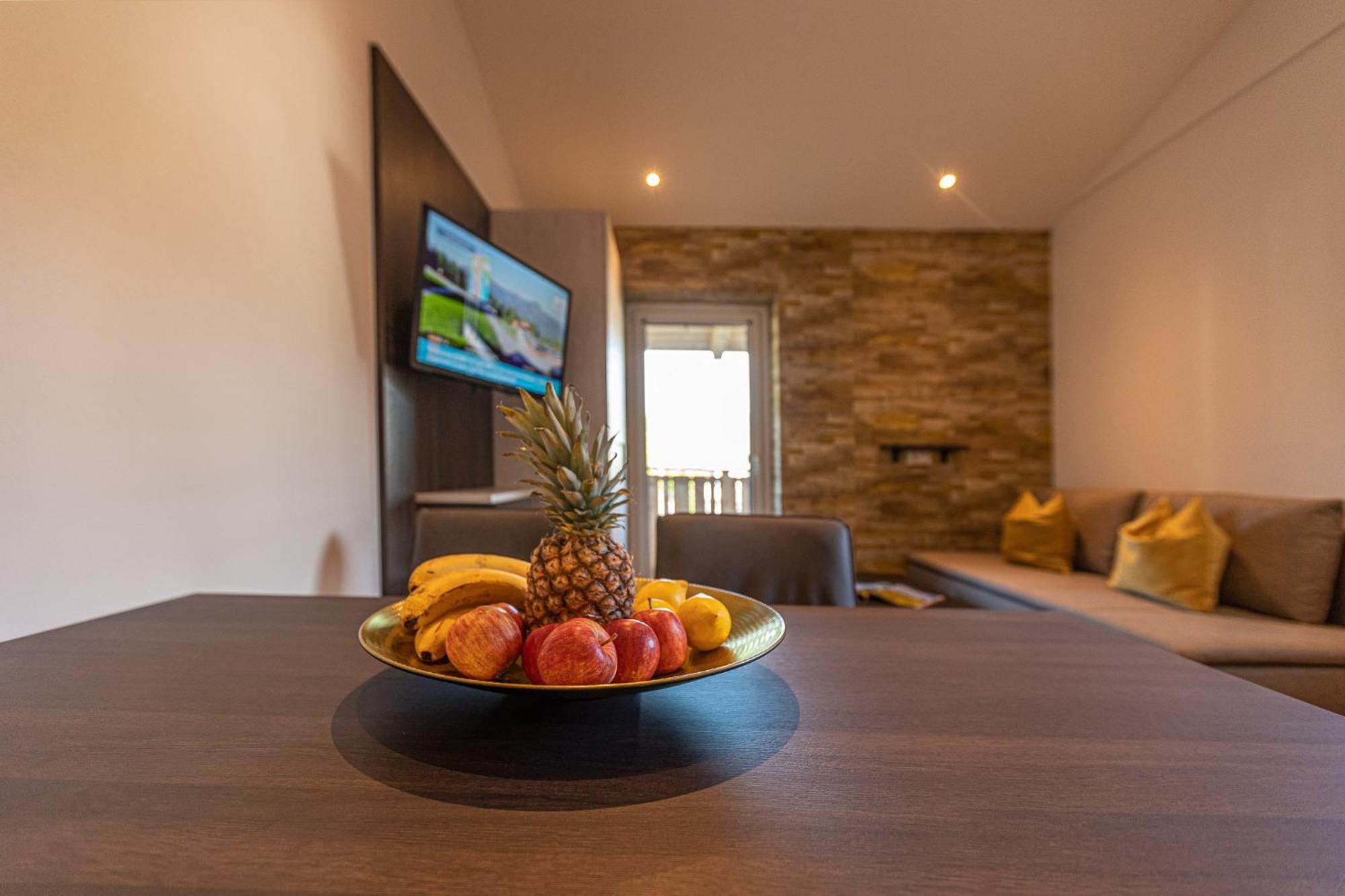 Tevini Boutique Suites By We Rent Zell am See Quarto foto